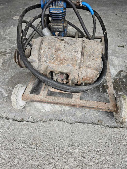 Elektryczny Silnik z kompresorem