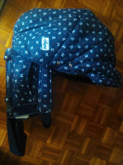 Cadeira / Alcofa de Bebe "CHICO"  Completo - Excelente estado