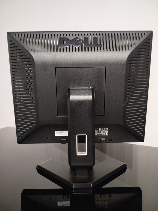 Monitor do komputera Dell model: E177FPc 17cali (43cm)
