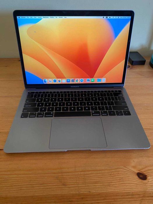 MacBook Air 2018 13.3" Retina, Intel Core i5, 8GB RAM, 128 SSD