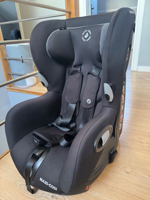 Fotelik samochodowy Maxi-Cosi Axiss Authentic Black 9-18Kg