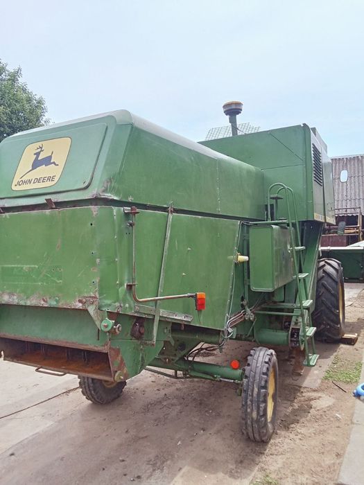 Комбайн John Deere 952