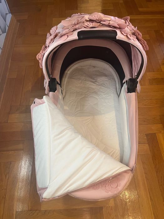 Gondola Cybex Priam 4.0 różowa kwiatki