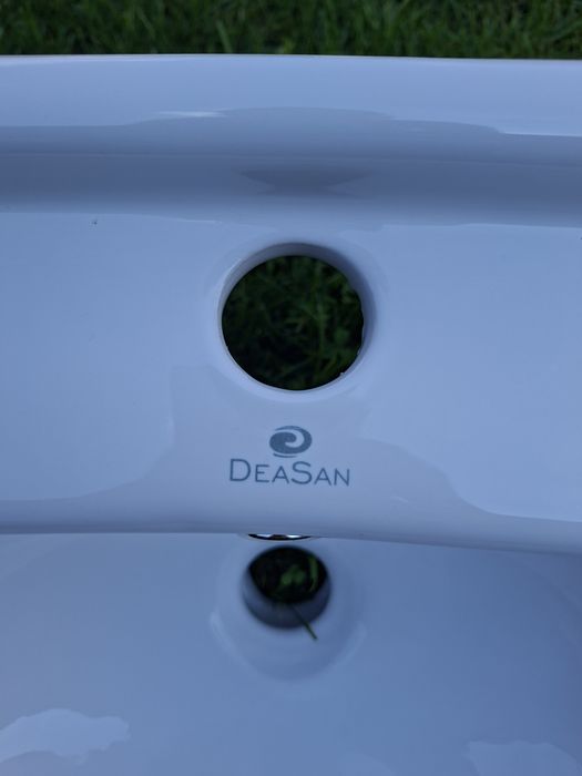 Umywalka DeaSan + bateria Deasan
