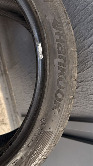 Шини б/у 235/40 r19 Hankook