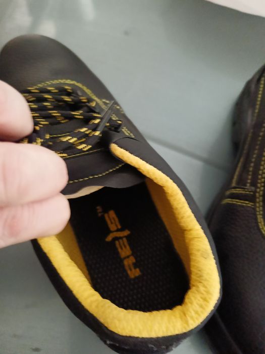 Обувь рабочая 42 размер reis