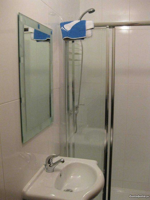 Quarto DUPLO mobilado no Pólo ao pé do ISEP, ESS