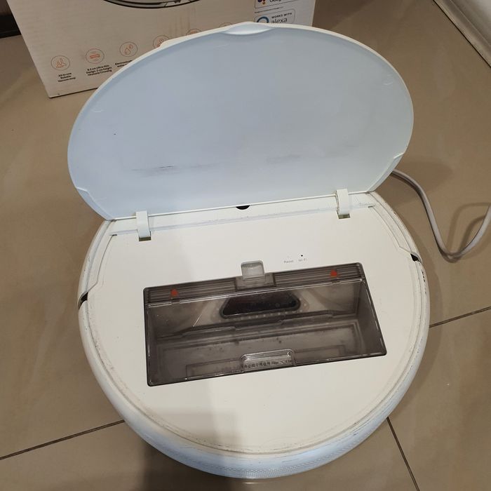 Робот пилосос Xiaomi  Vacuum Mop на запчастини !