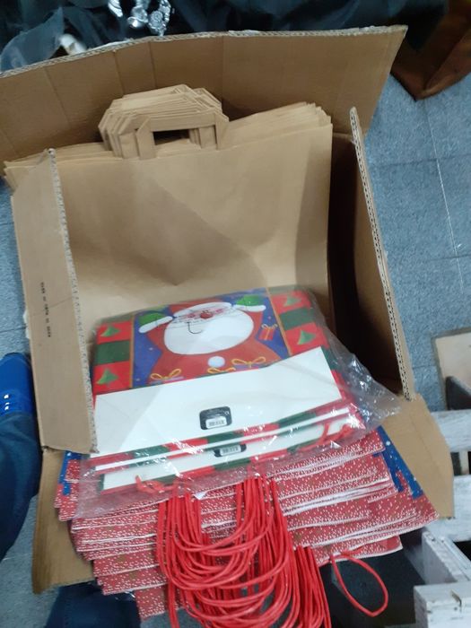 Material para loja de roupa