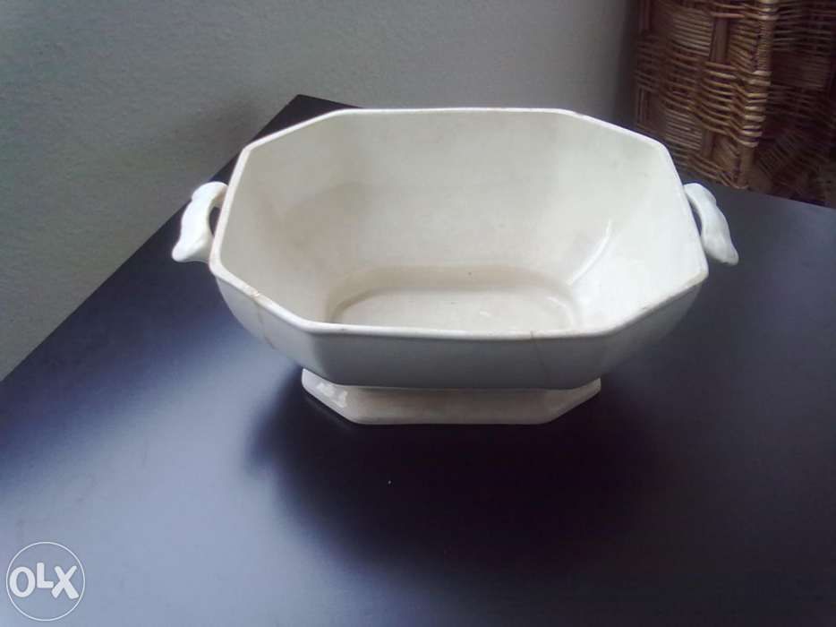 Conjunto de Loiças antiga " Terrinas"