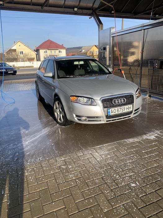 Продам машину Ауді  А4 б7