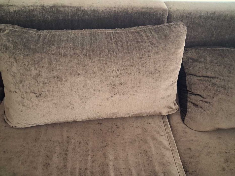 Sofá com Chaise Longue