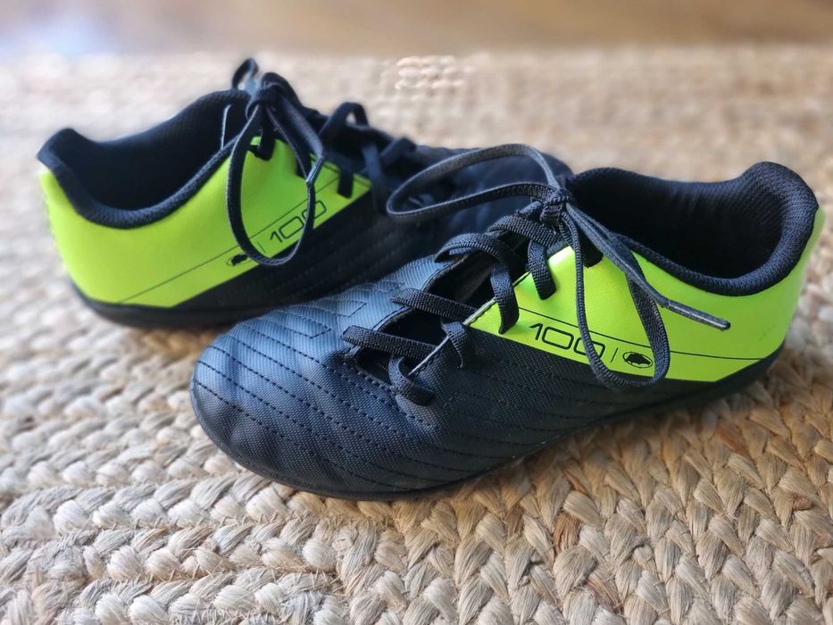 Korki, buty do piłki nożnej rozmiar 35