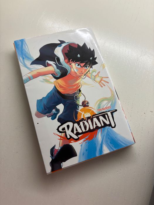 Книга Радіант Том 1