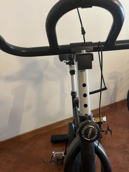 Bicicleta estática cicling