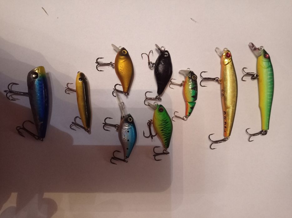 Продам воблеры и блесны