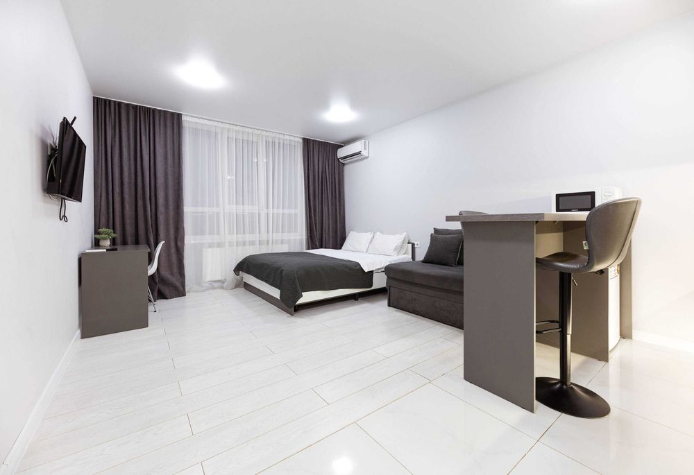 Комфортна студія на 4 місця, біля метро. Є укриття і Генератор!