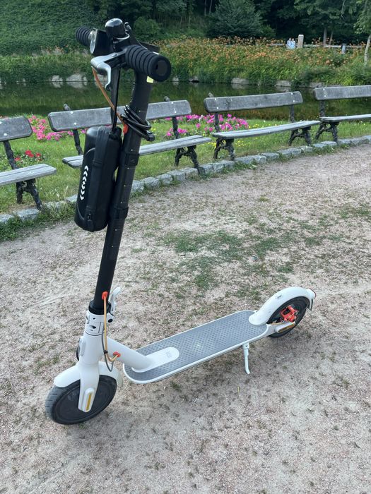 Електросамокат Xiaomi Mi Electric Scooter 3