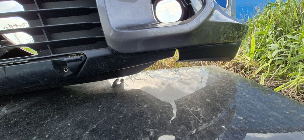 Бампер передній Тойота Яріс Toyota yaris