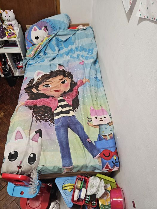 2 camas de criança ikea com estrado