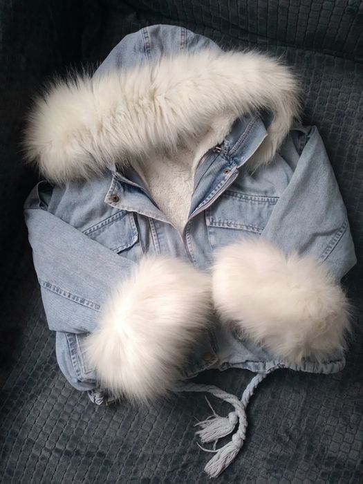 Piękna kurtka katana jeansowa z kapturem 3w1