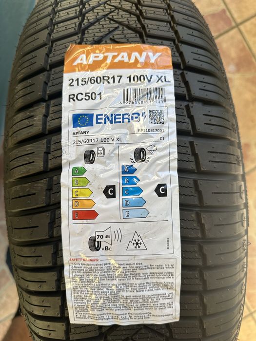 Pneu Novo 215/60/17