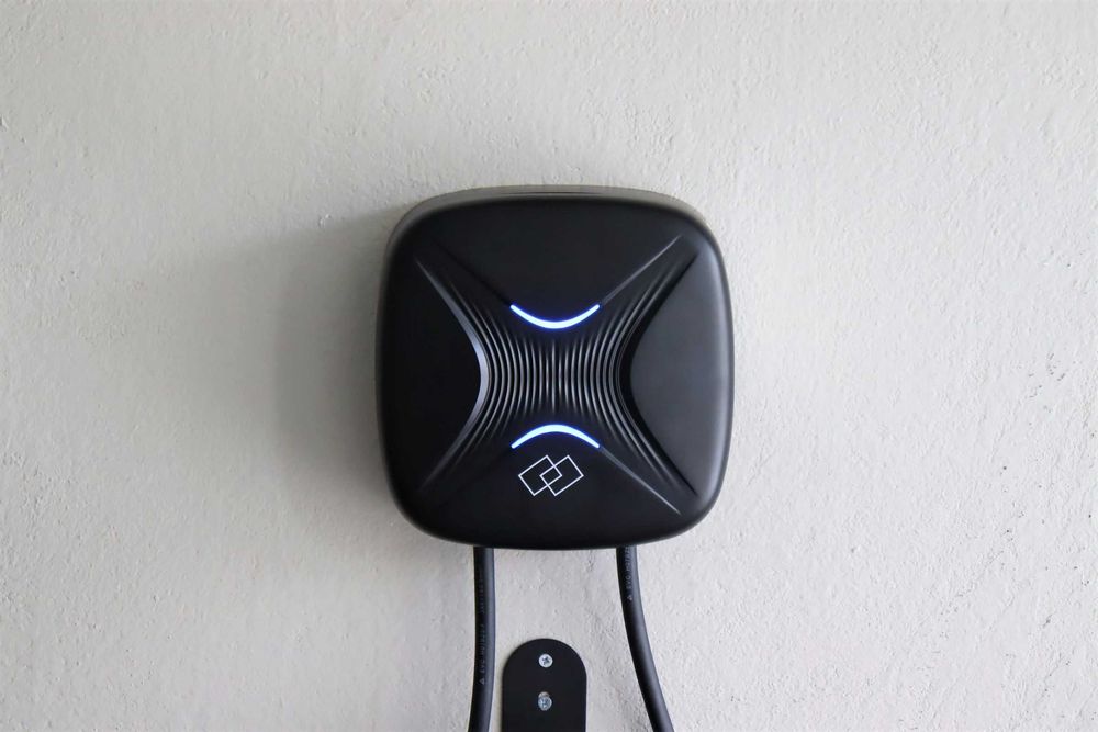 Wallbox Inteligente 7/11/22kW para Carregamento de Veículos Elétricos
