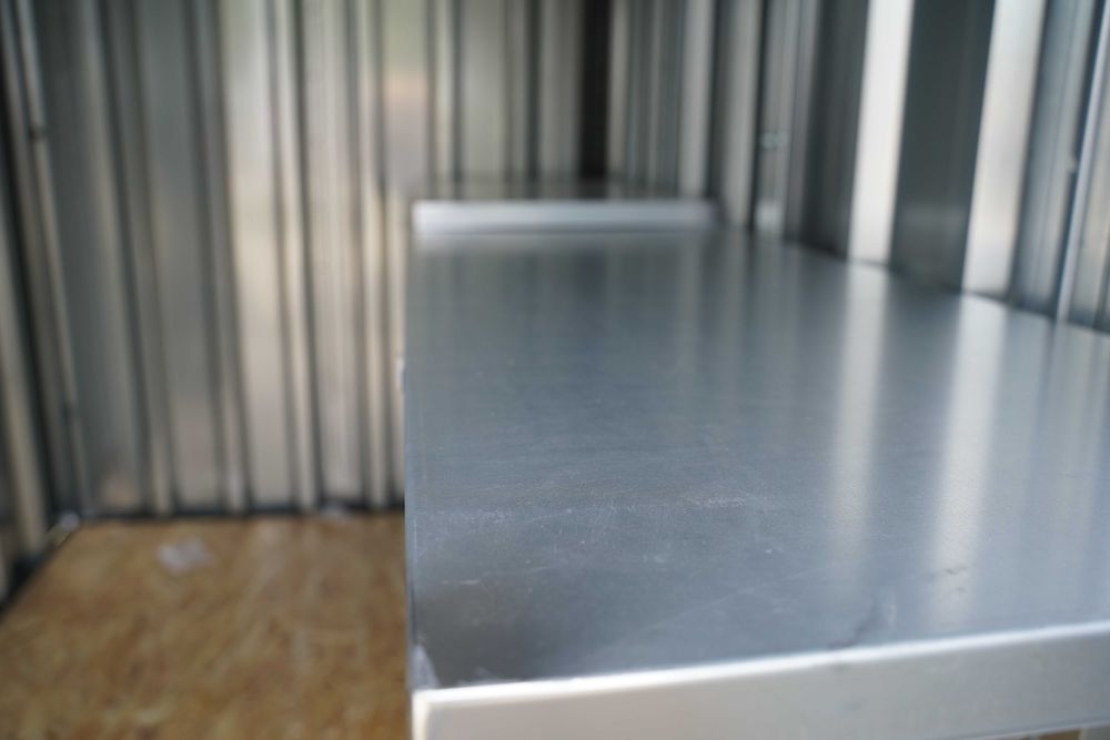 Armazém de Jardim barato totalmente equipado