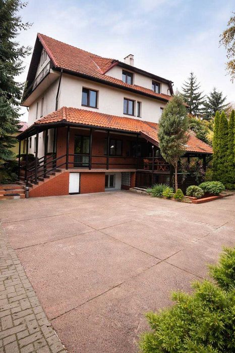 750 злотых в месяц проживание.Частное общежитие. Хостел Hostel Warszaw