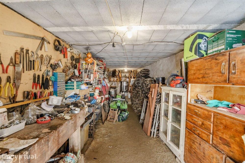 Moradia em Banda T2 / Covilhã, Ourondo