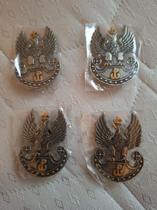 Orzełek wojskowy WP WOT do beretu galowego.