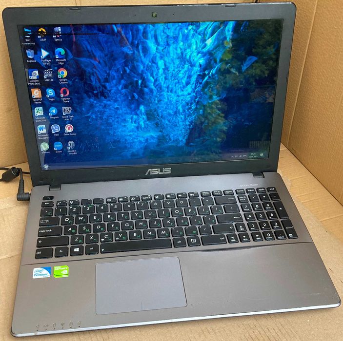 Ігровий Ноутбук Asus X550C P-2117U RAM 8Gb HDD 500Gb GeForce 720M 2Gb
