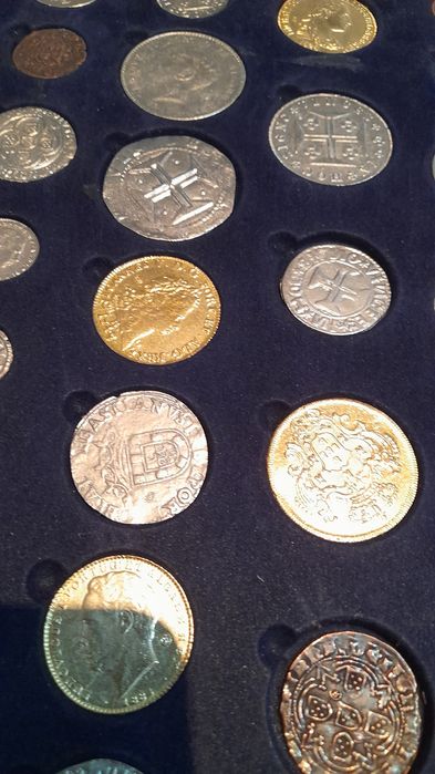 Colecção de moedas ,falta uma moeda