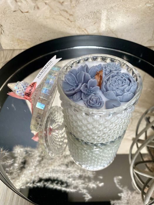 Świeca sojowa w krysztale szara duża 230 g zapach Dior
