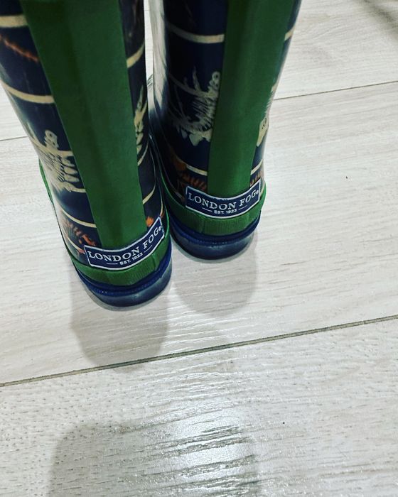 Резиновые сапоги