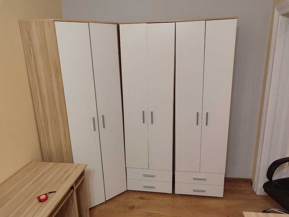 Szafa z Black Red White 60x208x36