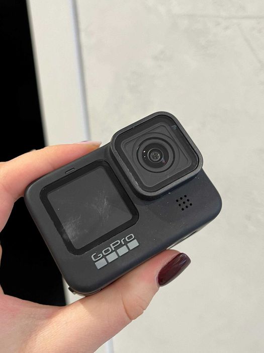 Екшн-камера GoPro Hero 9 з поплавком