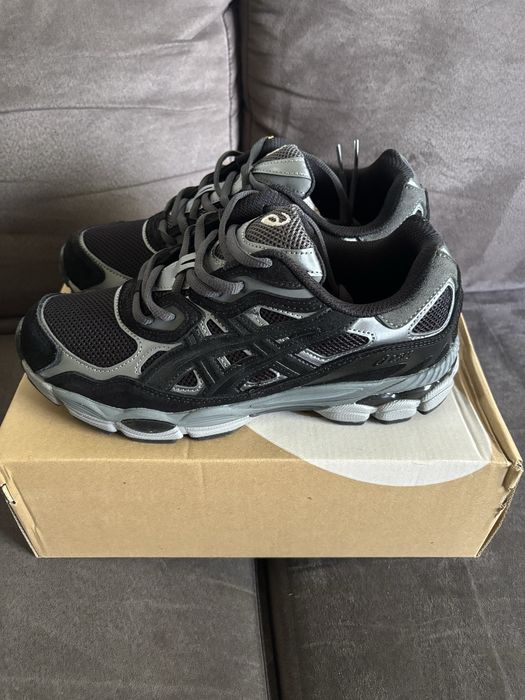 Asics Gel-Nyc 42 NOWE