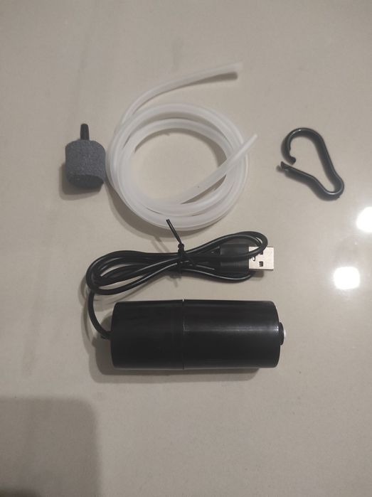 Аквариумный компрессор.