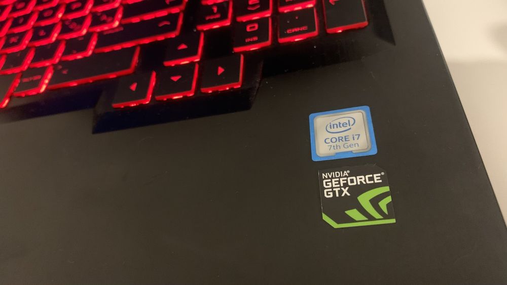 HP Omen 15 ce0xx Intel i7