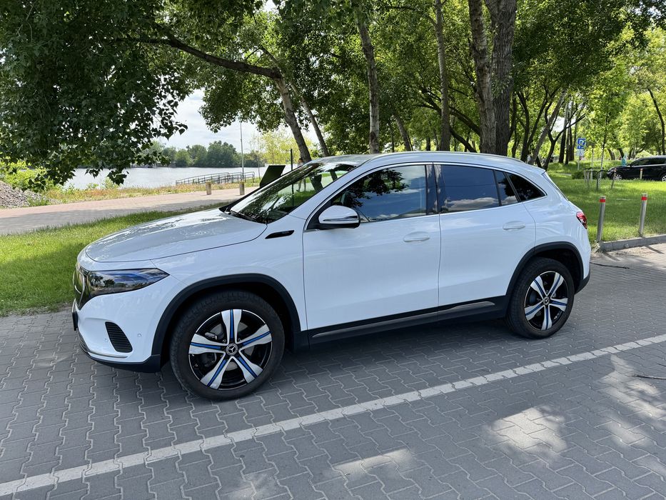 Mersedes EQA 250