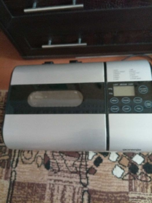 Хлібопіч Gorenіе 900 з новим паском.