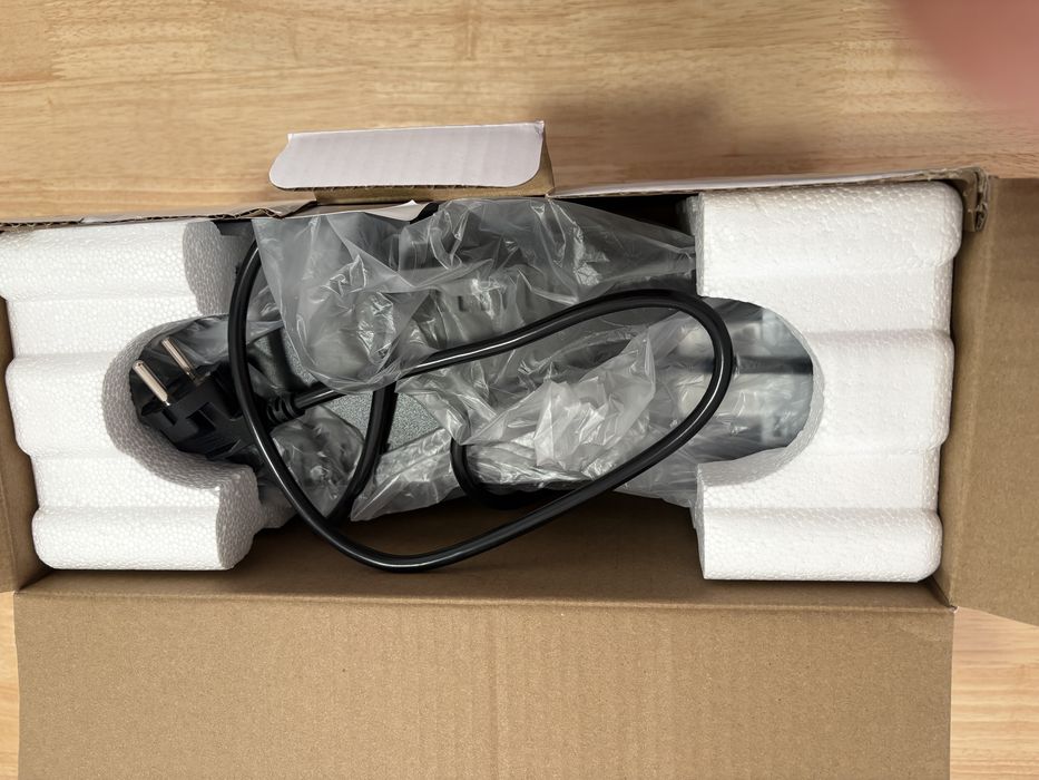 UPS Phasak 600VA/360W - 3 meses de uso