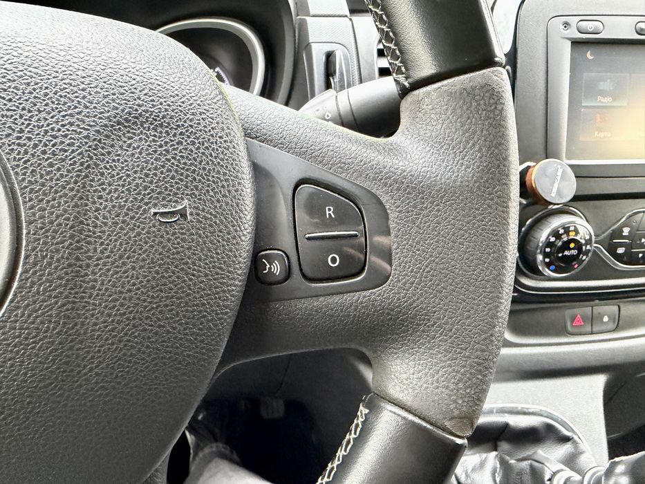 Opel Vivaro 1.6 Bi-turbo (140hp) 2016