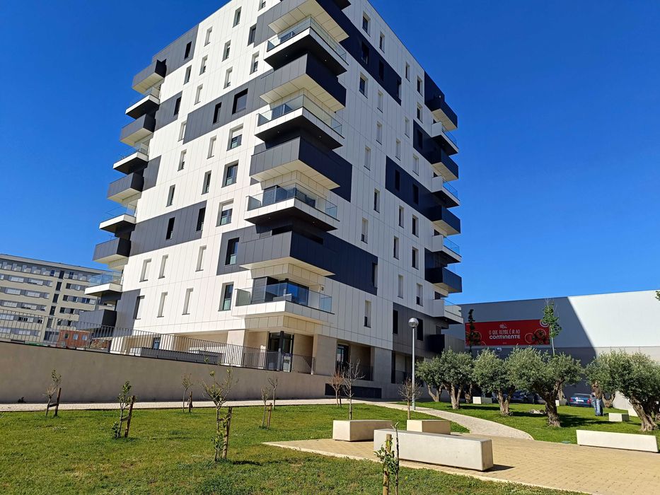 Vende Estúdio Novo Portela Lisboa