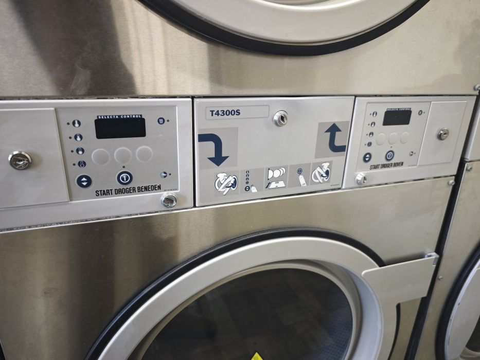 Сушильна машина професійна подвійна 16 кг Electrolux T4300