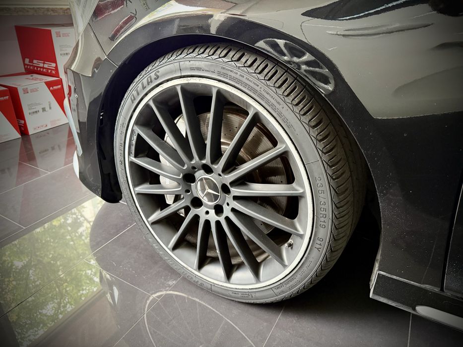 Mercedes-Benz A45 AMG