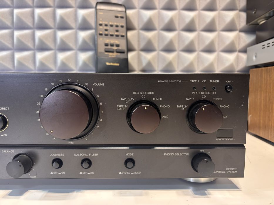 Wzmacniacz Technics SU VX 720 + pilot