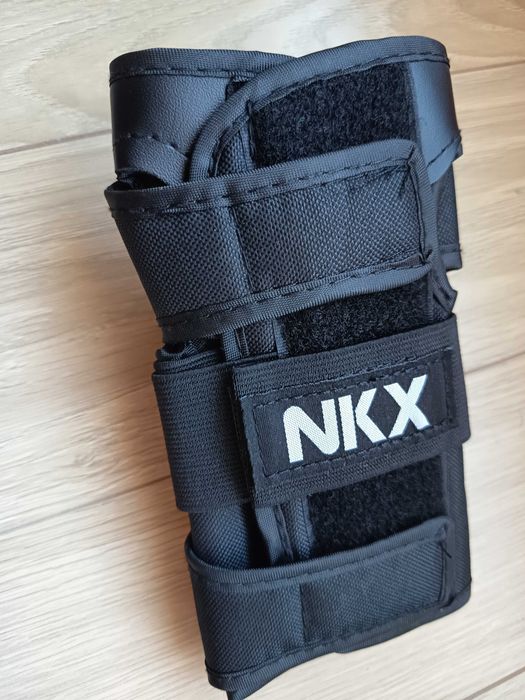 Proteções para skate e patinagem  Cotovelos, joelhos, pulsos, capacete