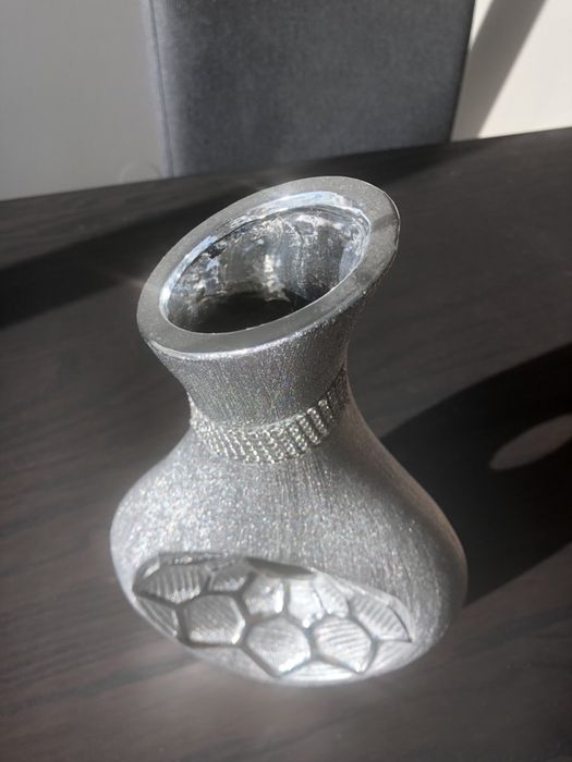 Jarra decorativa cinza prata
